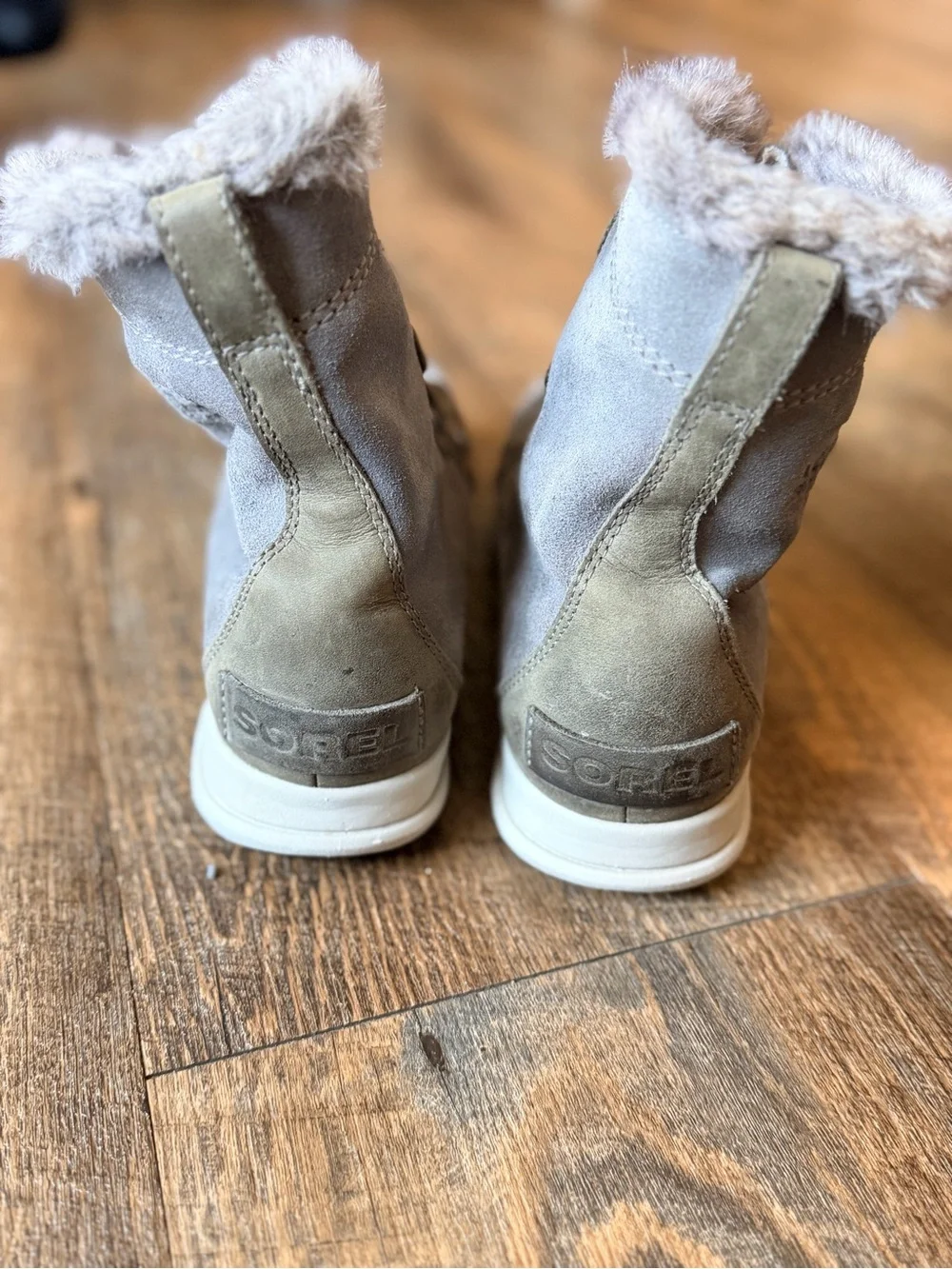 Sorel Explorer Joan Faux Fur Winter Boots – Gray – Women’s Size 10